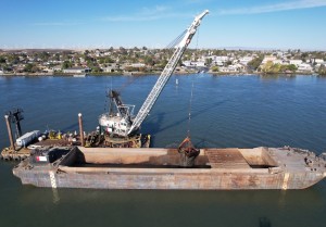 Dutra-dredging-Sacramento-River-30-ft-Channel